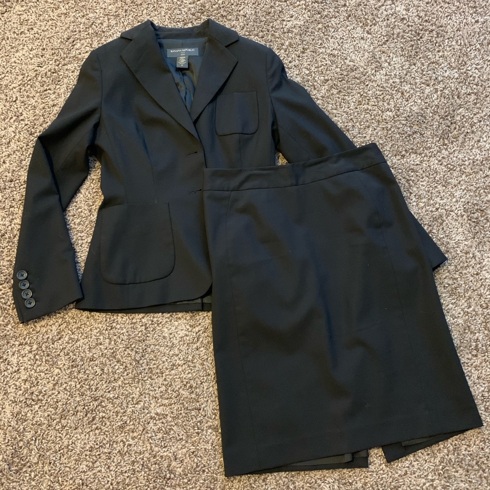 Black Banana Republic Skirt Suit